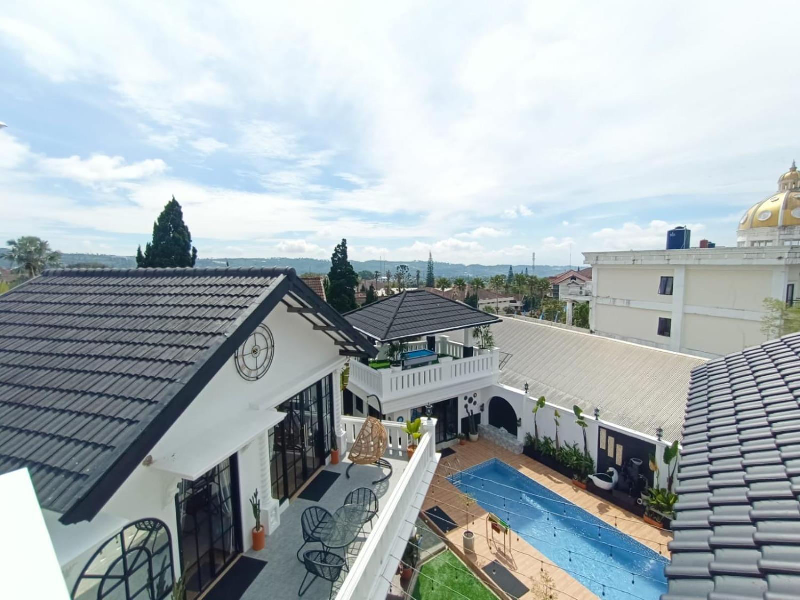 Villa Kota Bunga Malini 10 Cikundul Eksteriør billede