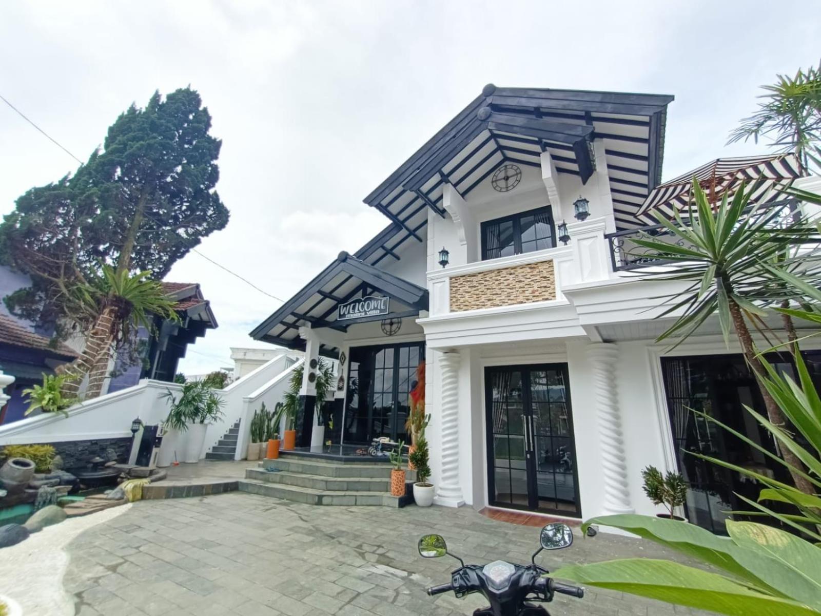Villa Kota Bunga Malini 10 Cikundul Eksteriør billede