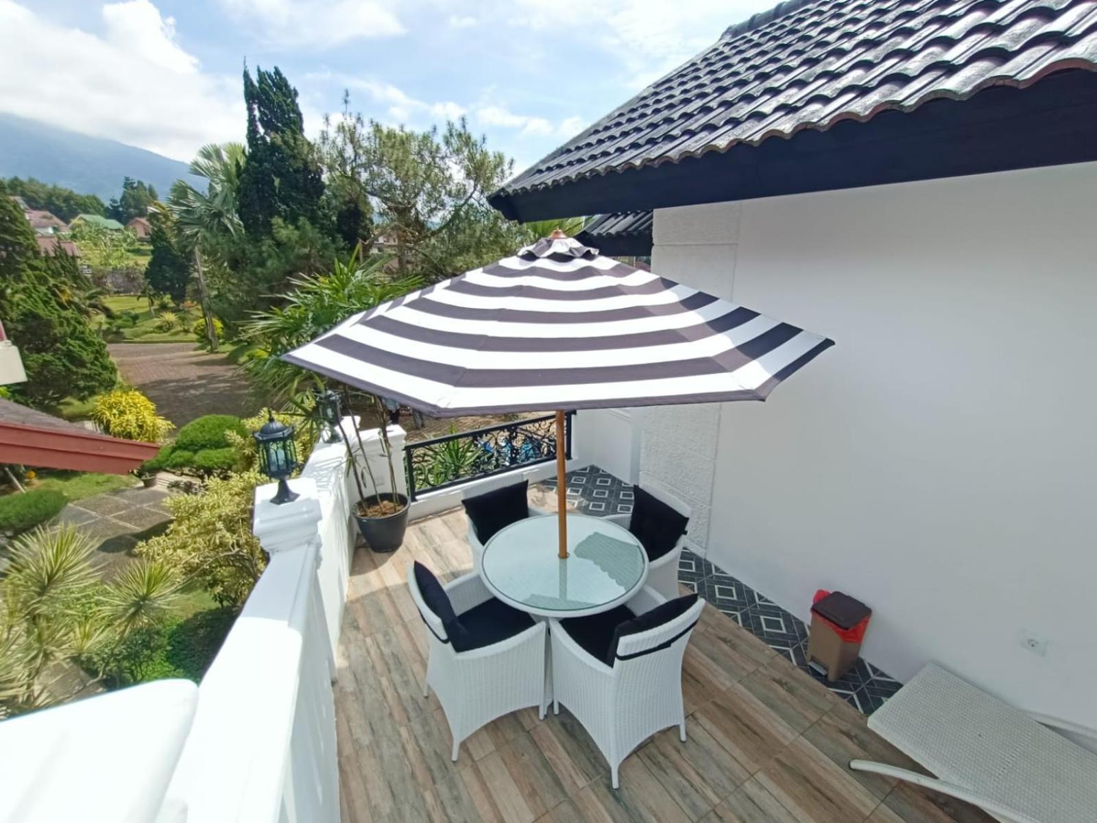 Villa Kota Bunga Malini 10 Cikundul Eksteriør billede